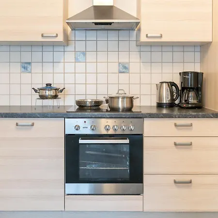 Al Vietta-3 By Interhome كابل