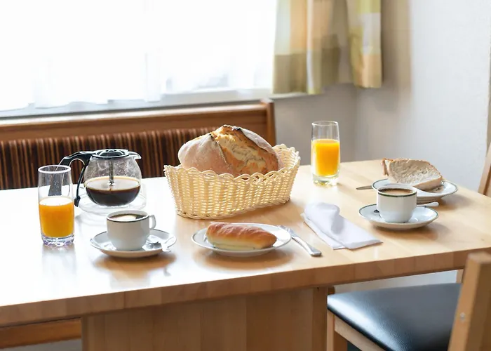 Al Vietta-3 By Interhome