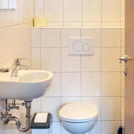 Al Vietta-3 By Interhome קאפל